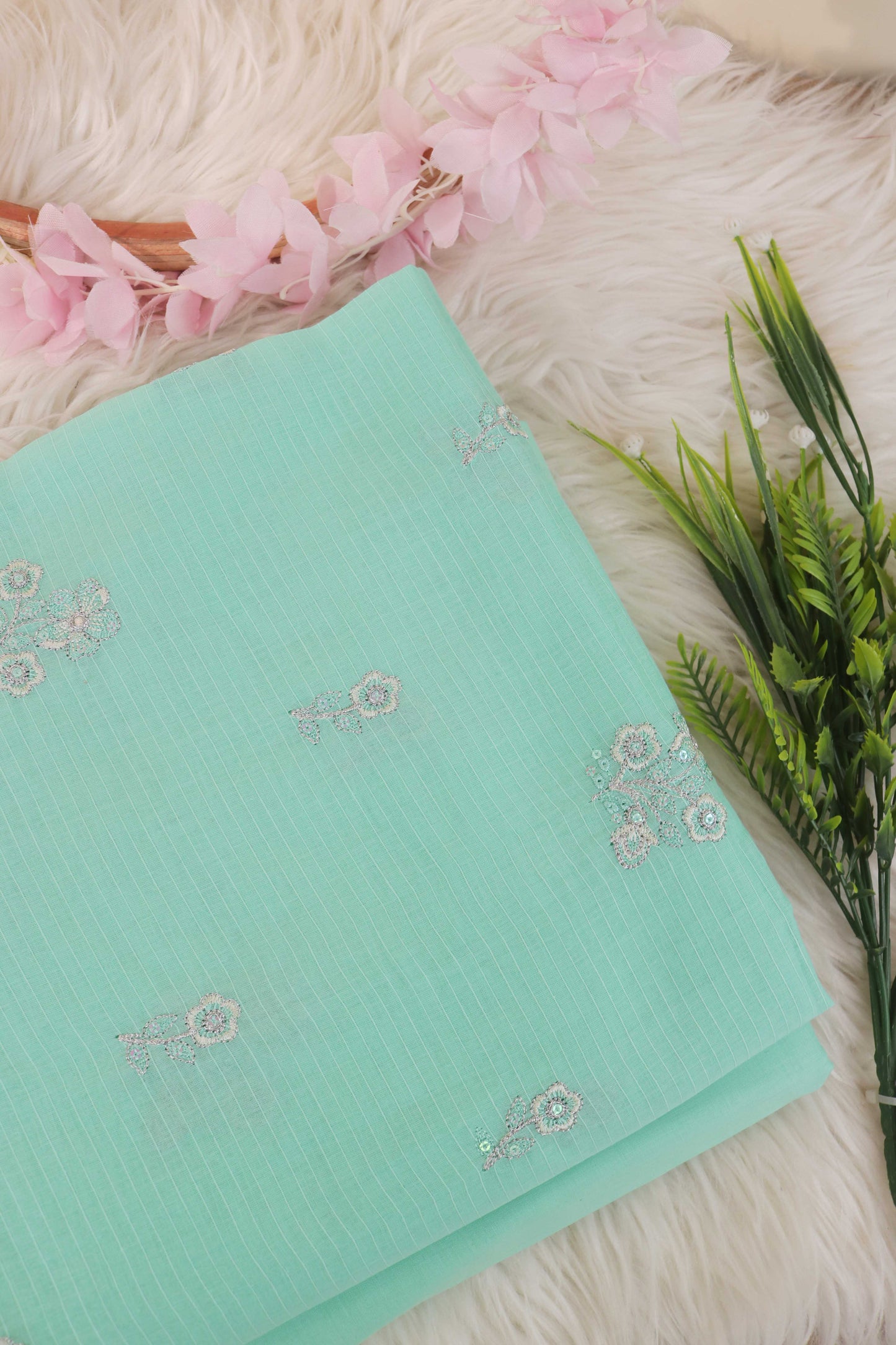2Piece – Embroidered Lawn H25L2P217