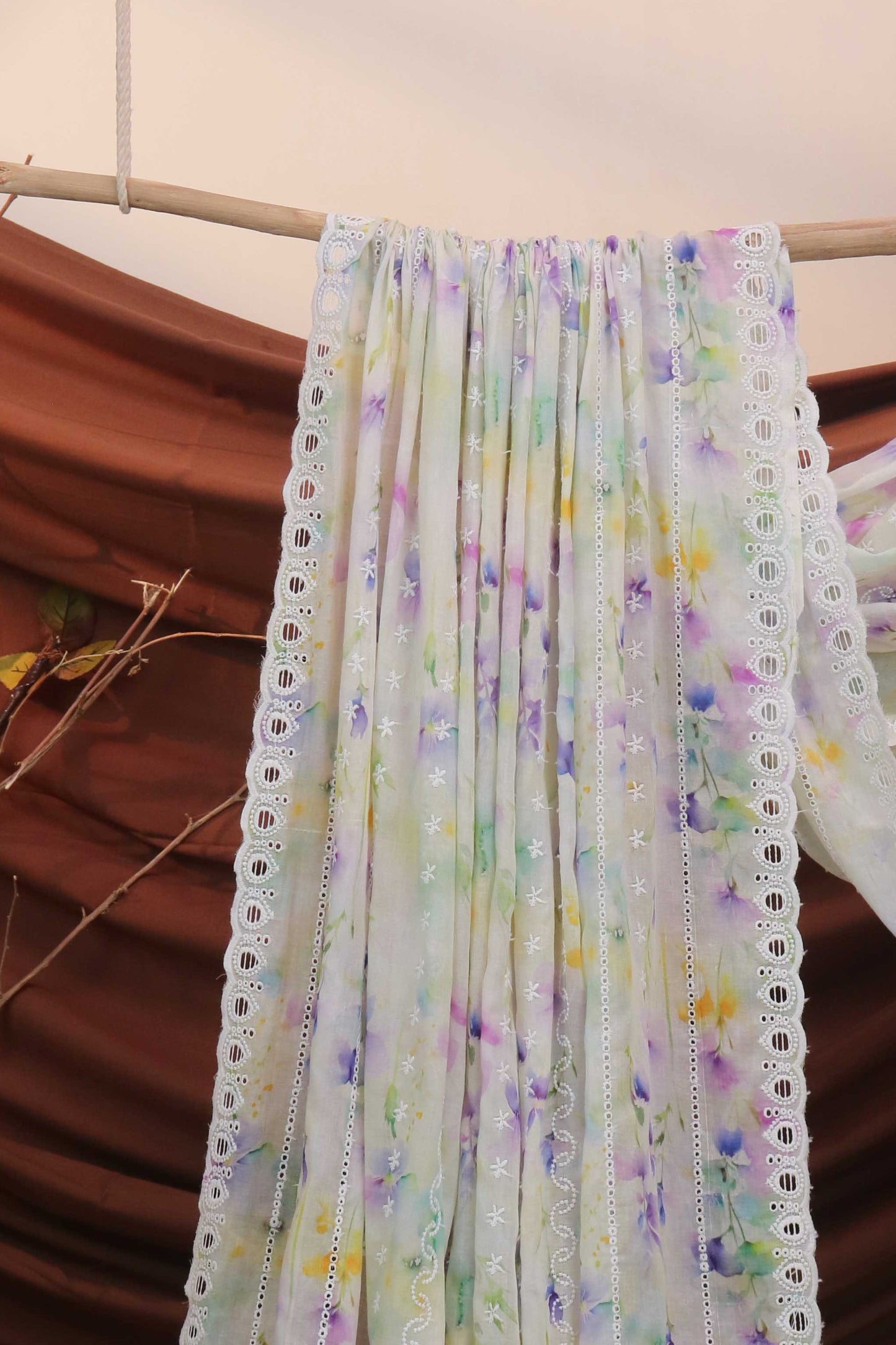 Embroidered Lawn Shawl LSH118
