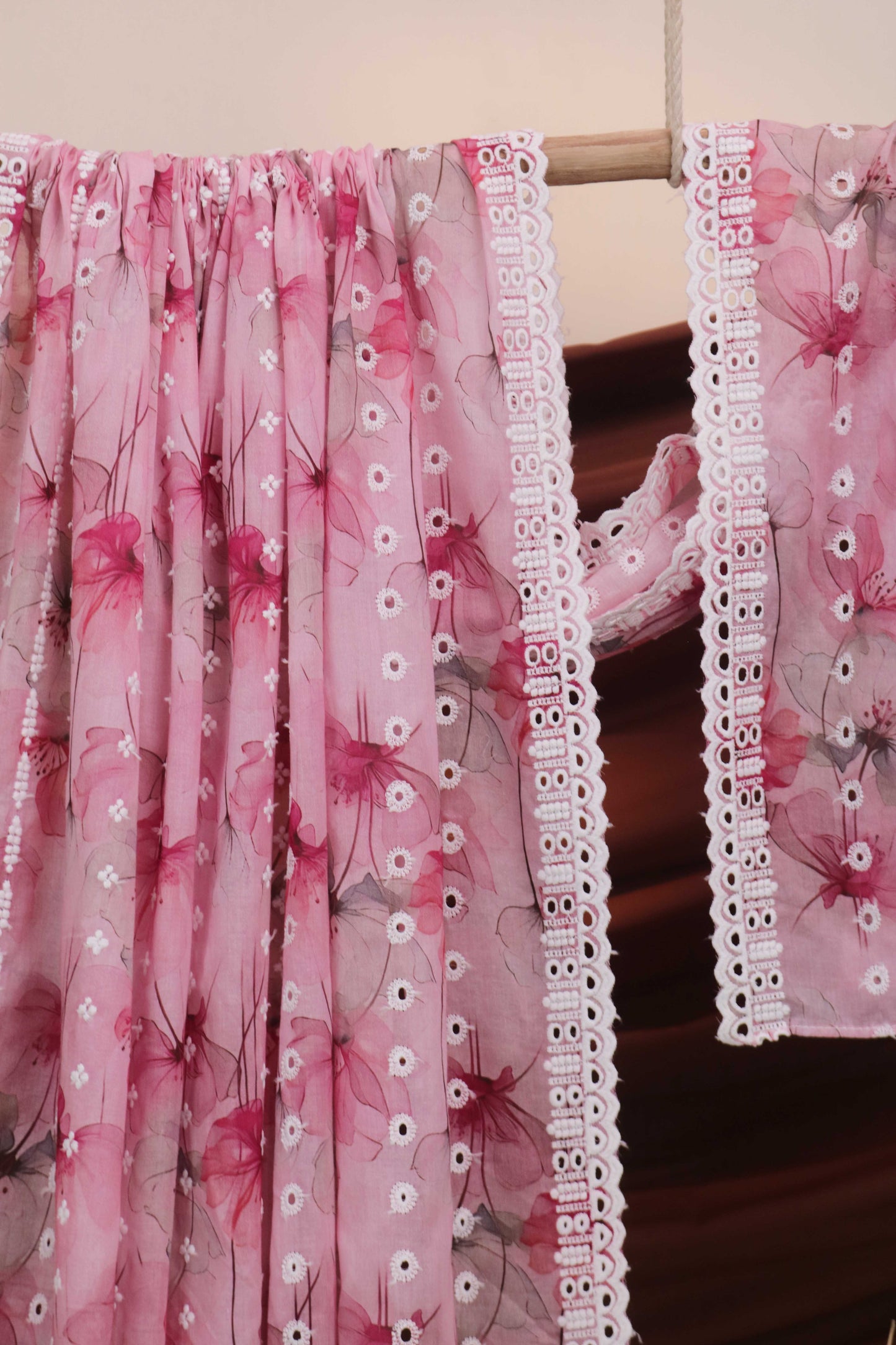 Embroidered Lawn Shawl LSH119A