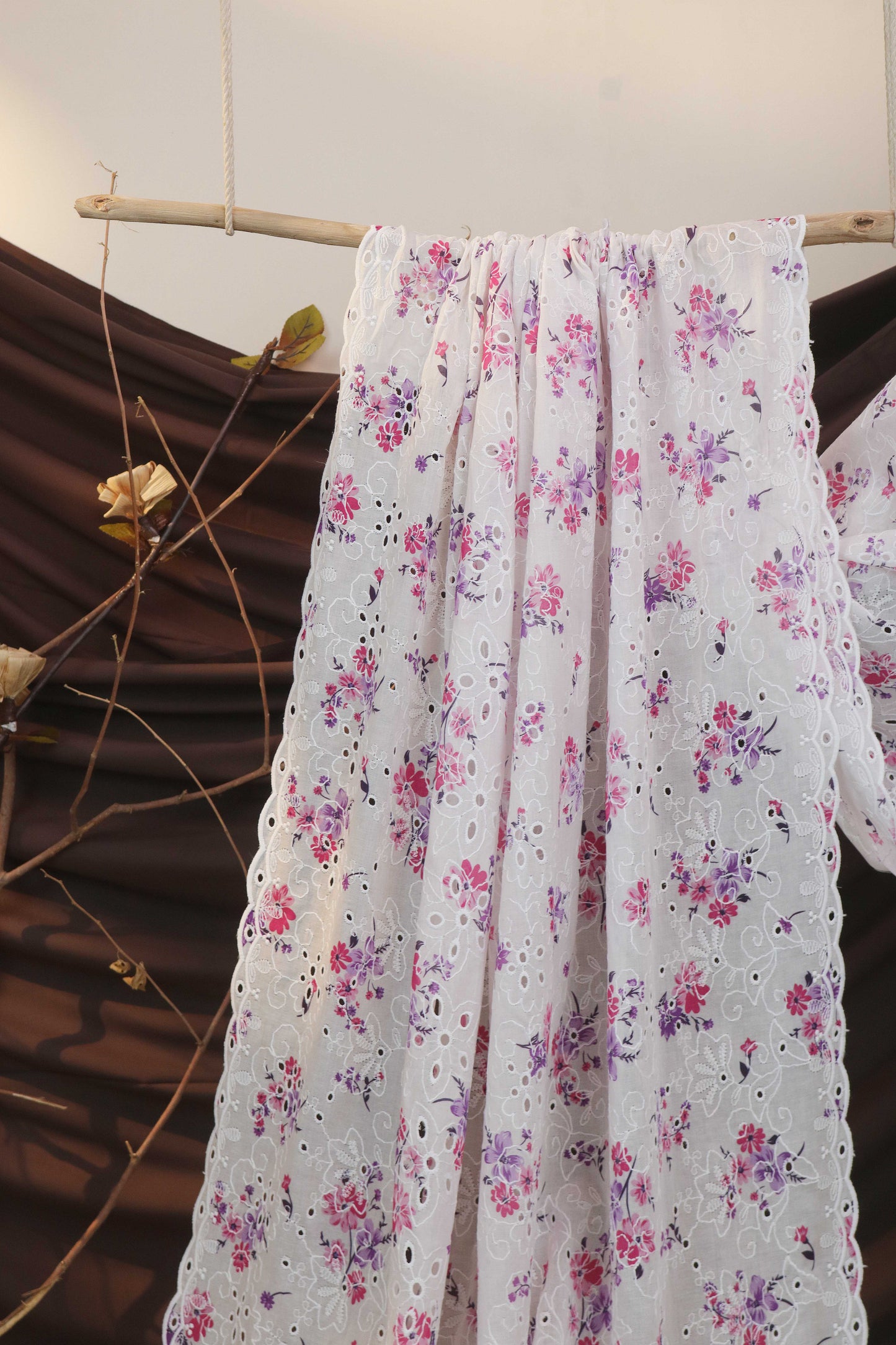 Embroidered Lawn Shawl LSH121