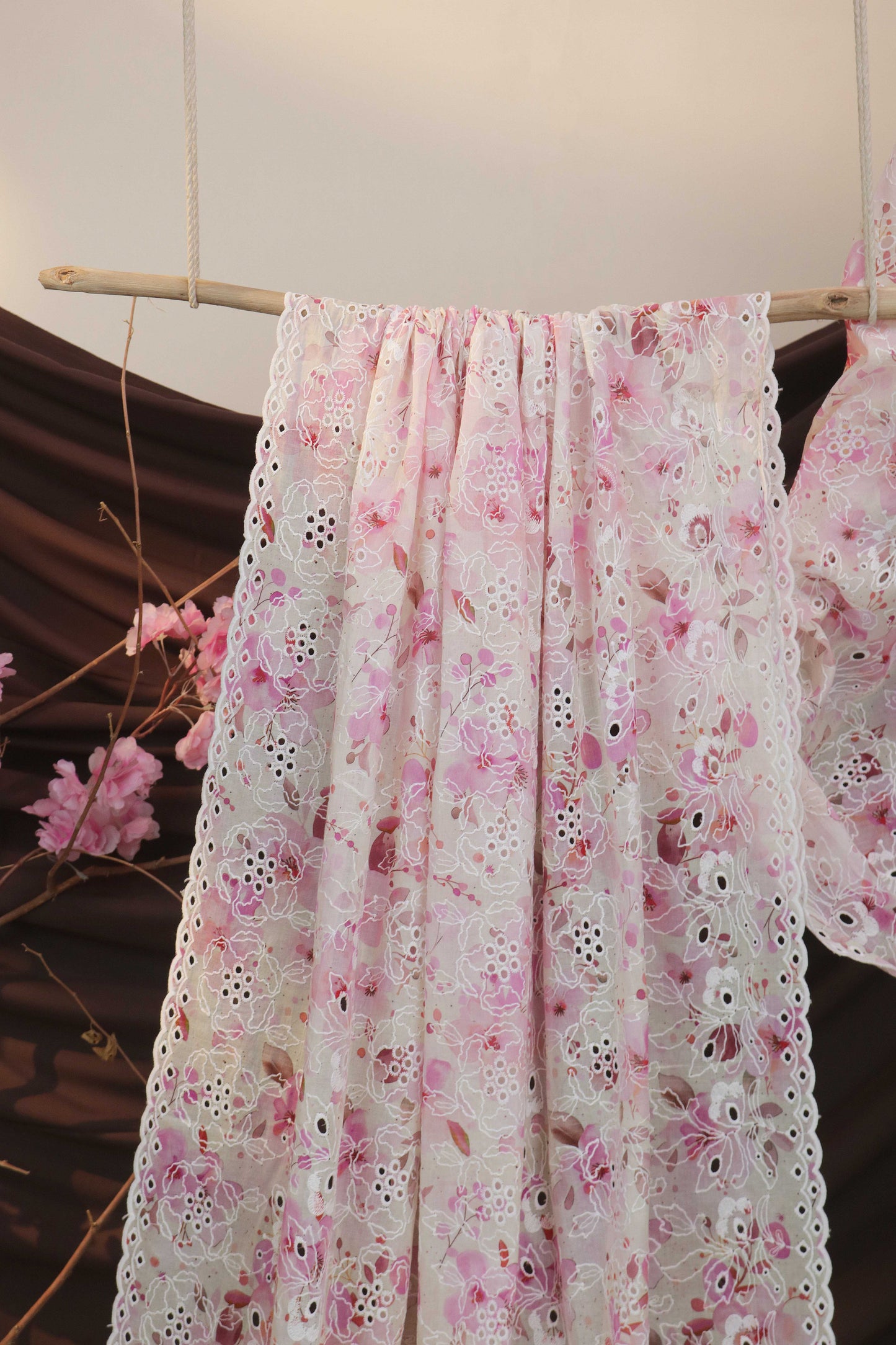Embroidered Lawn Shawl LSH123