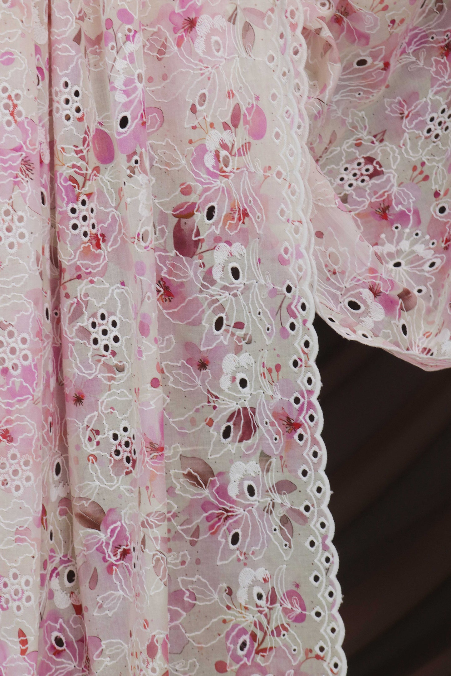 Embroidered Lawn Shawl LSH123