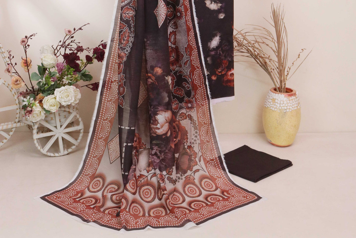 Luxury Lawn Printed Suit H25SLMJ1043