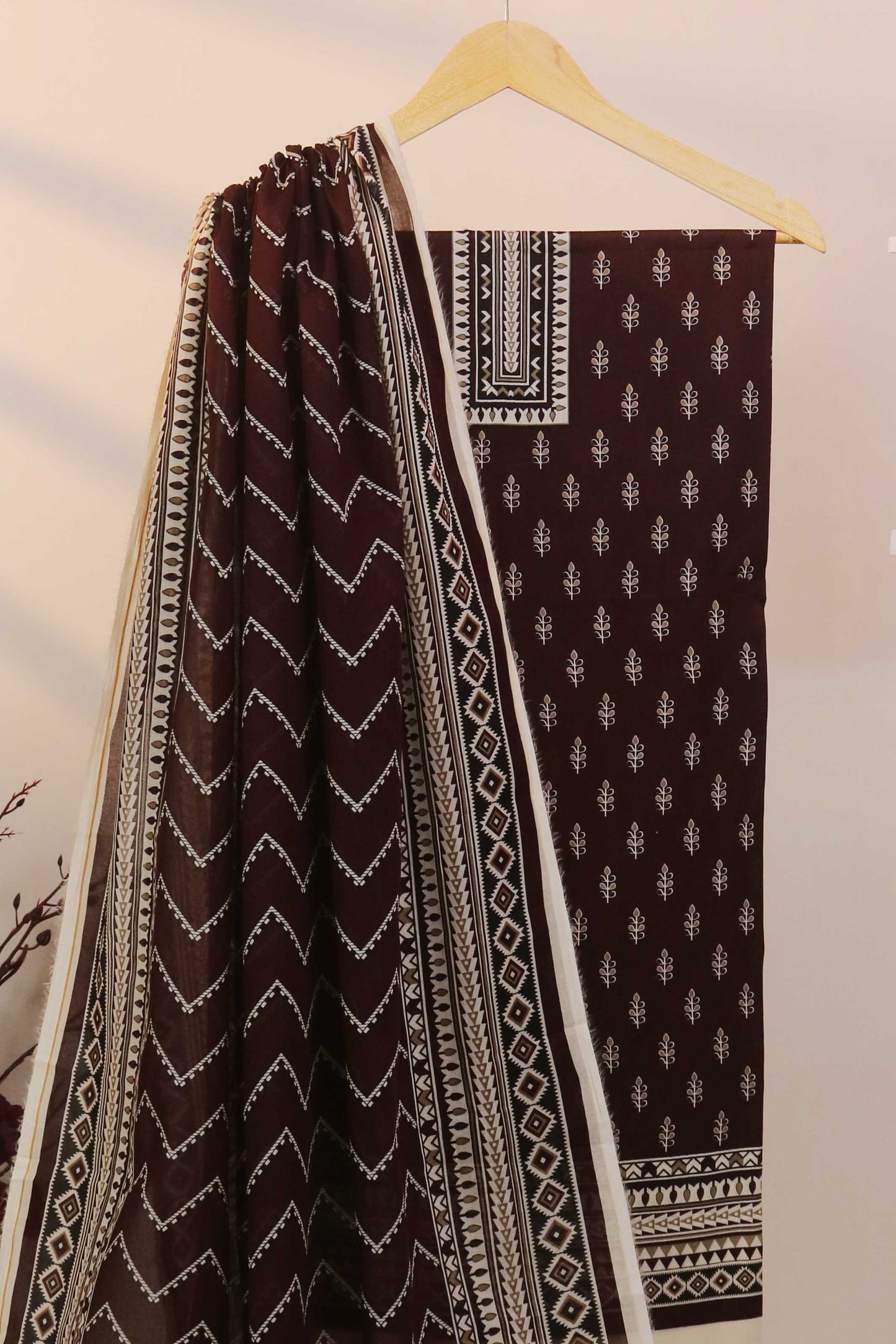 Classic Lawn Printed Suit H25SLMJ244