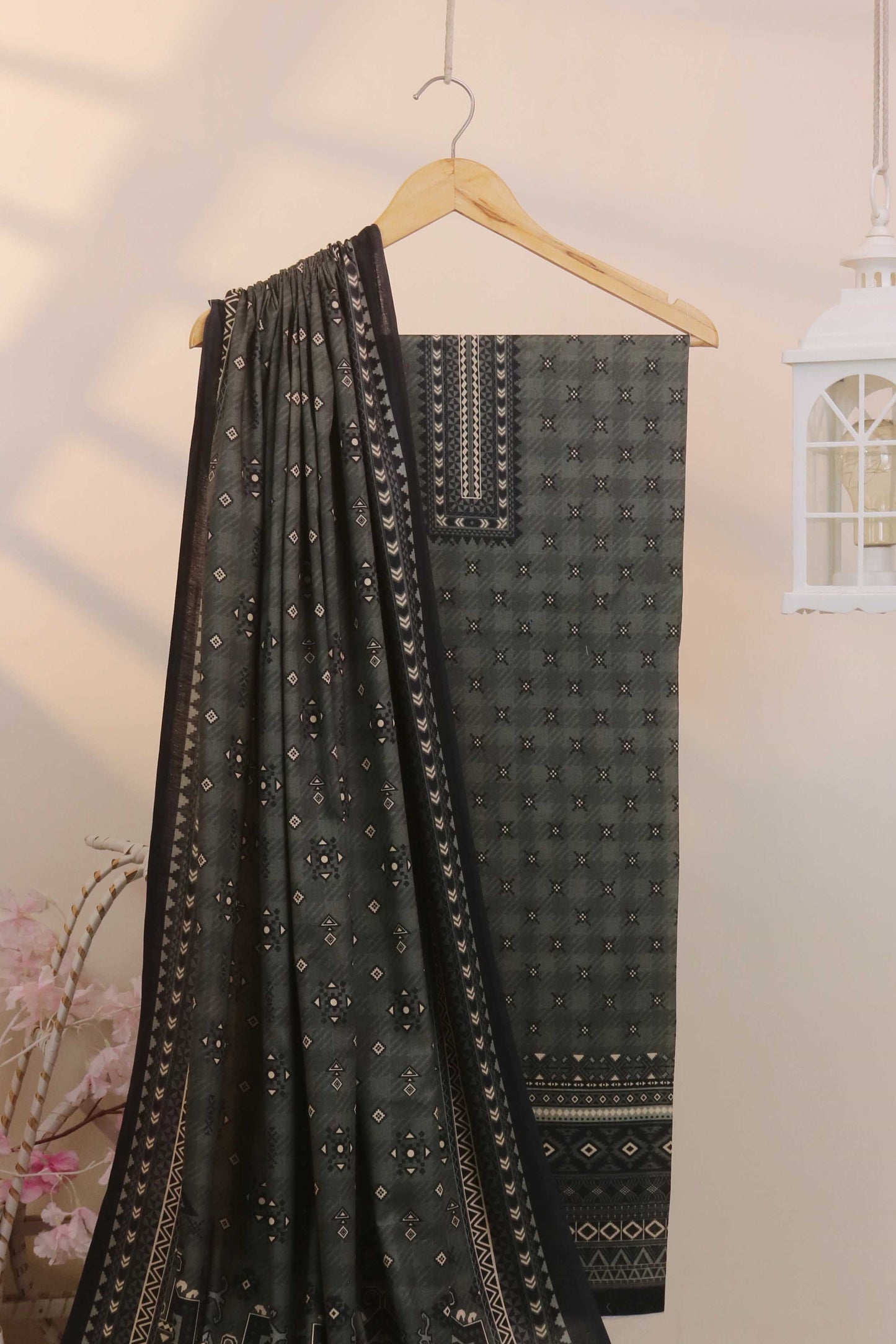 Lawn Printed Suit H25SLST53