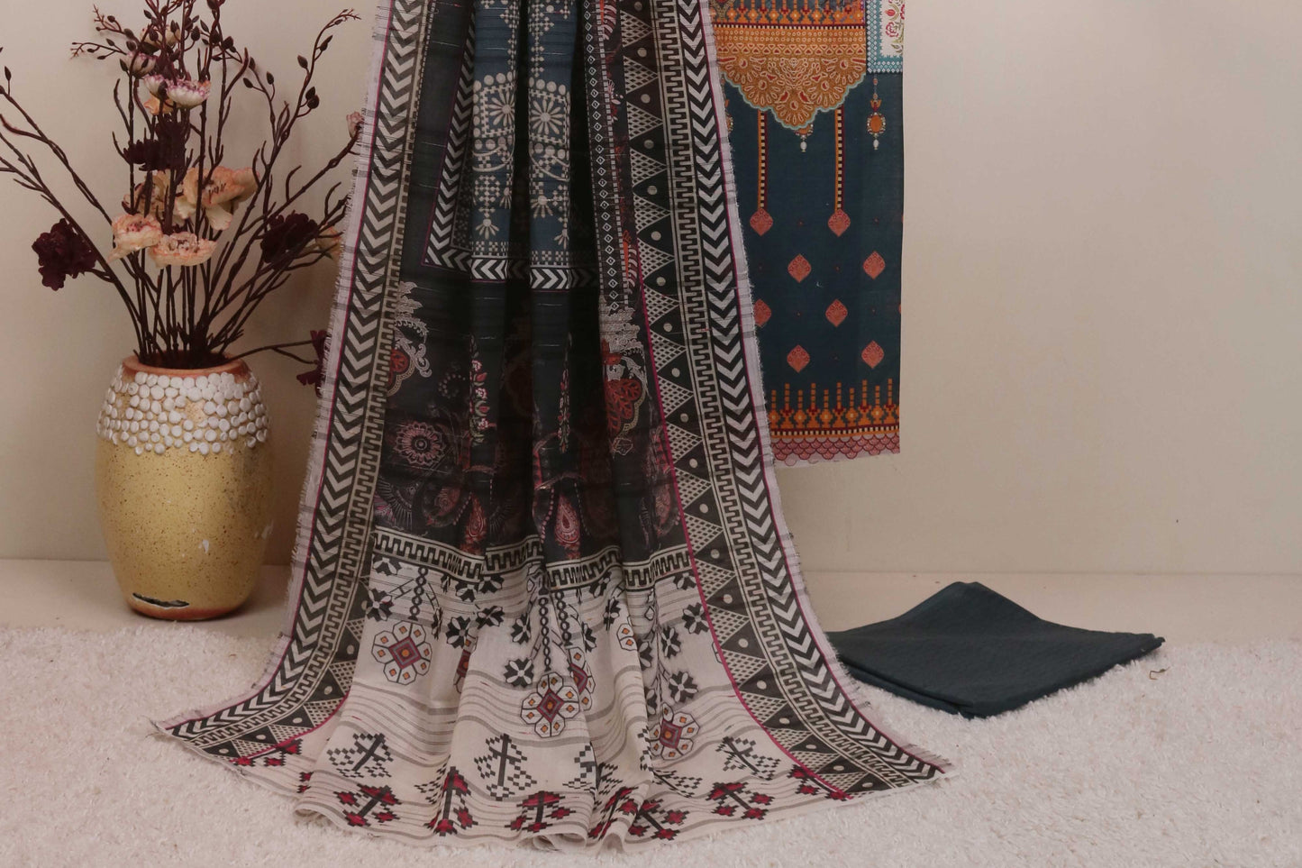 3Piece - Superior Printed Lawn Suit Carnation D035