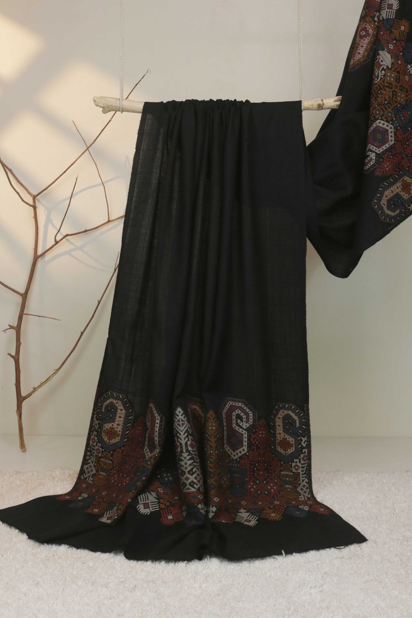 Kani Palo Shawl 3490 Black4
