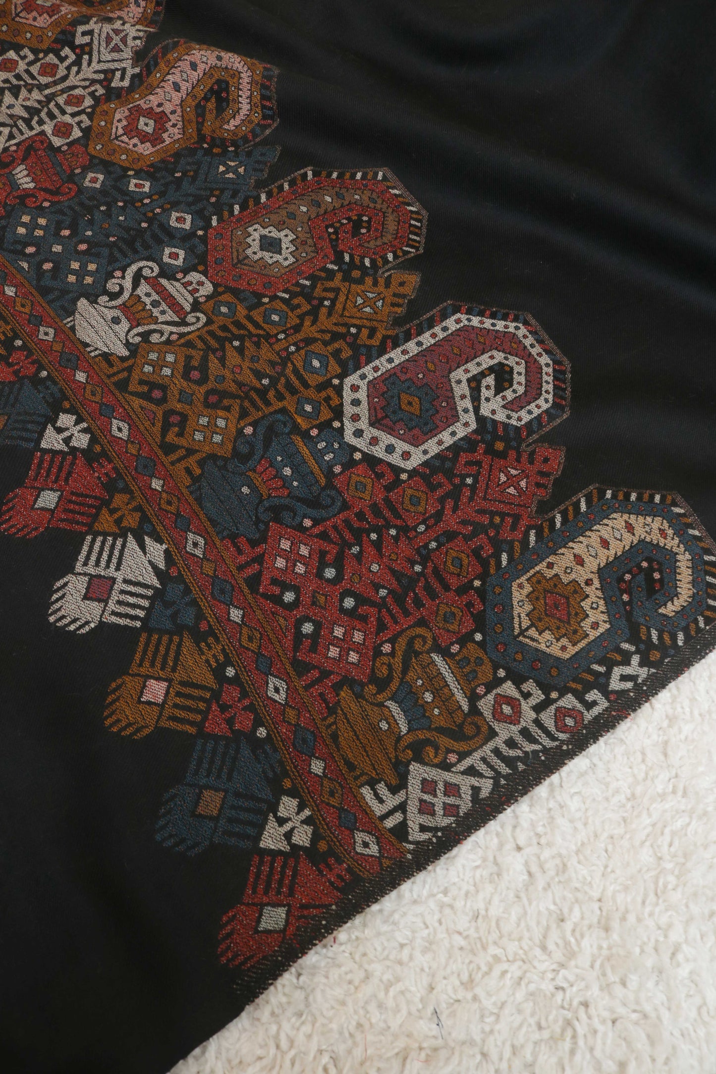 Kani Palo Shawl 3490 Black4