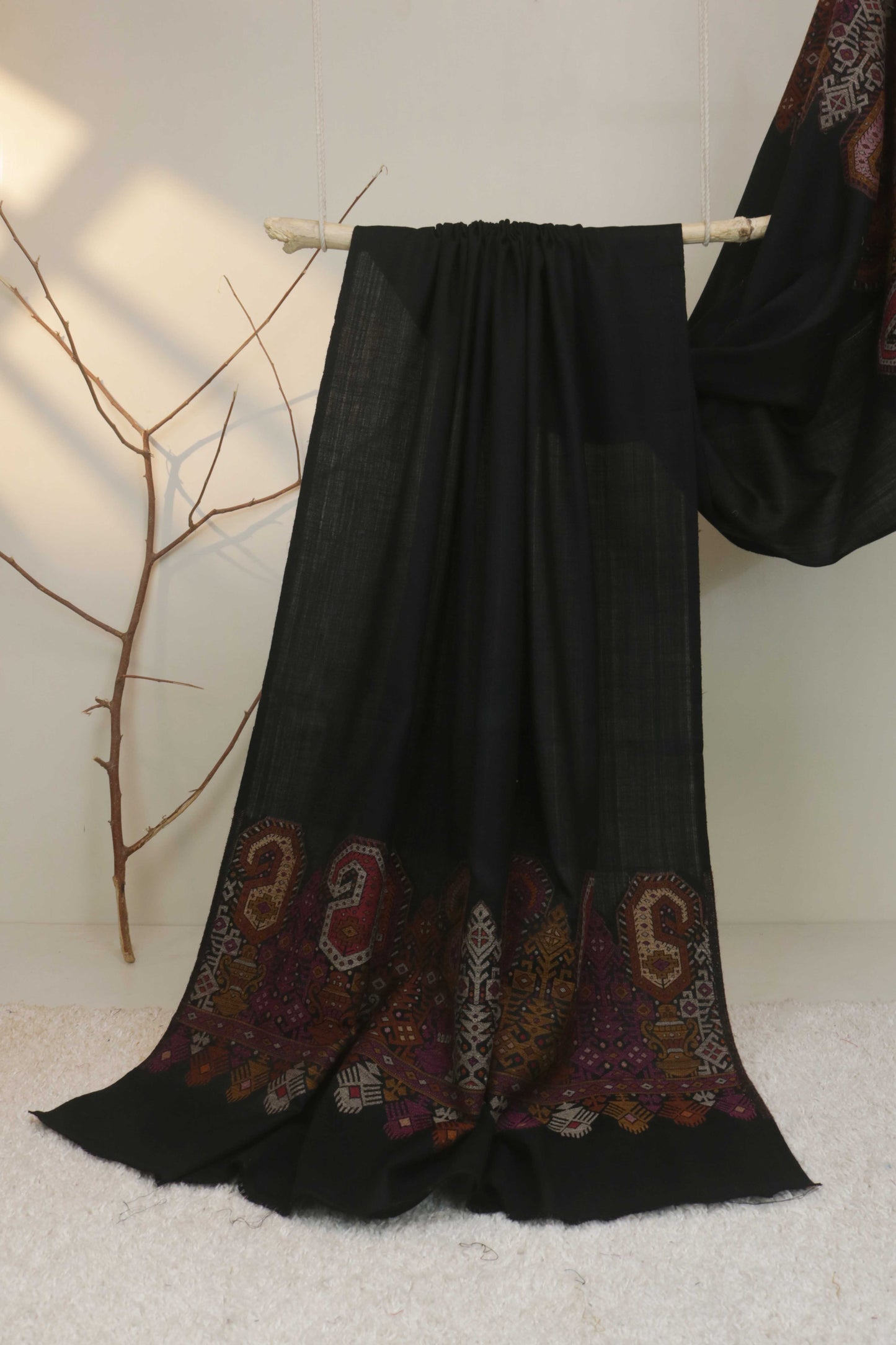 Kani Palo Shawl 3490 Black1