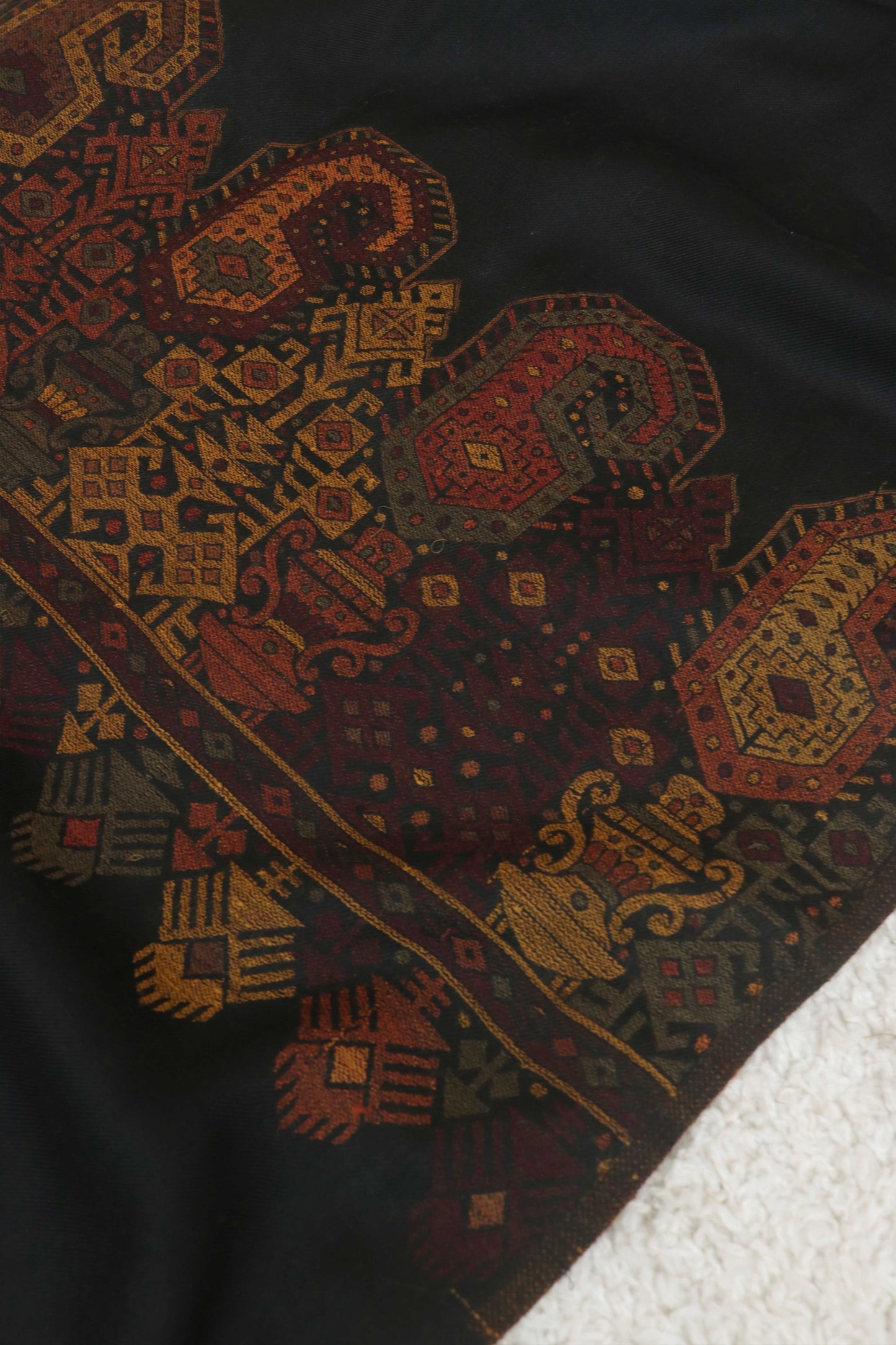 Kani Palo Shawl 3490 Black2