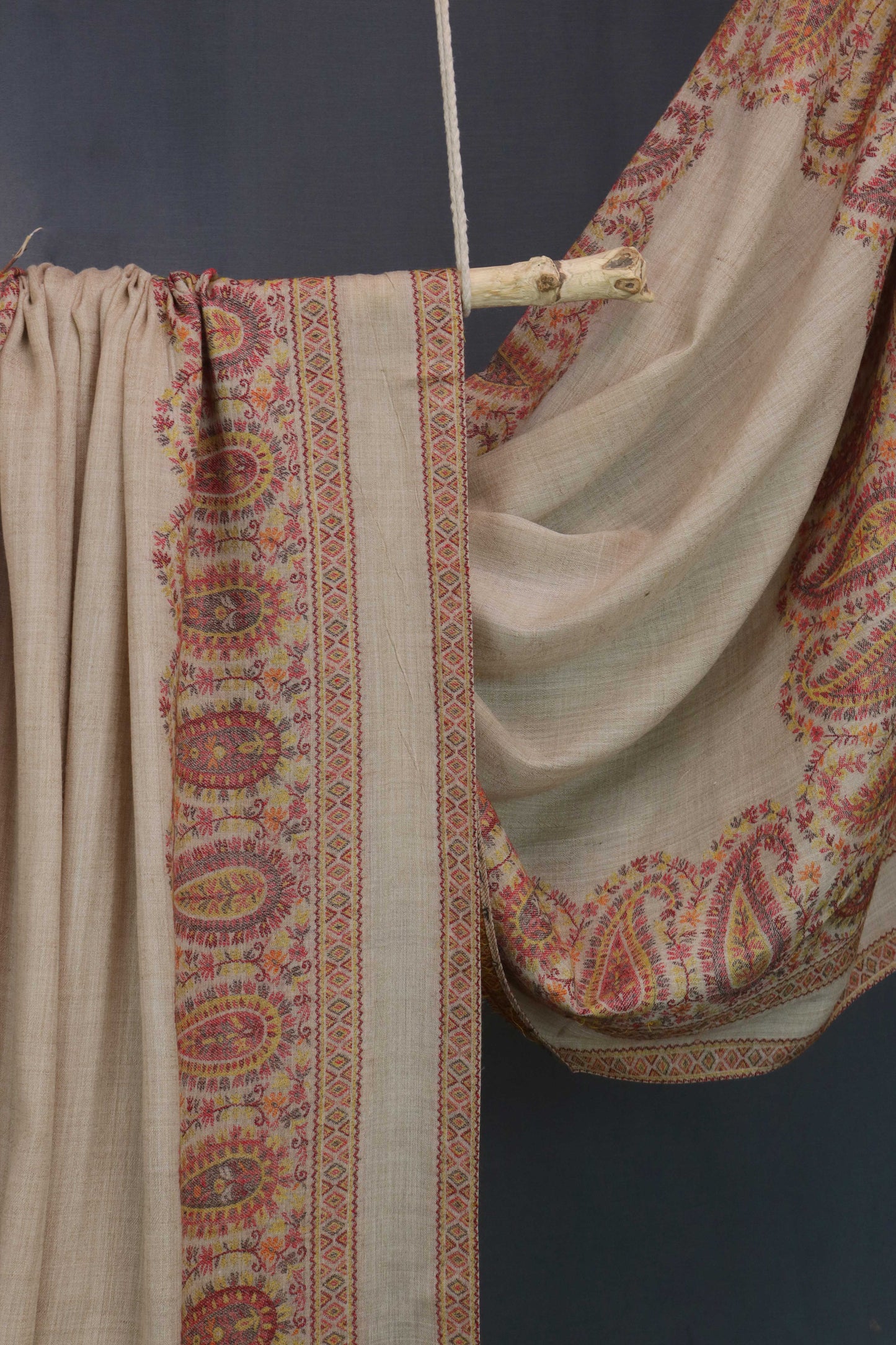 Kani Border Pashmina Shawl HKSH31