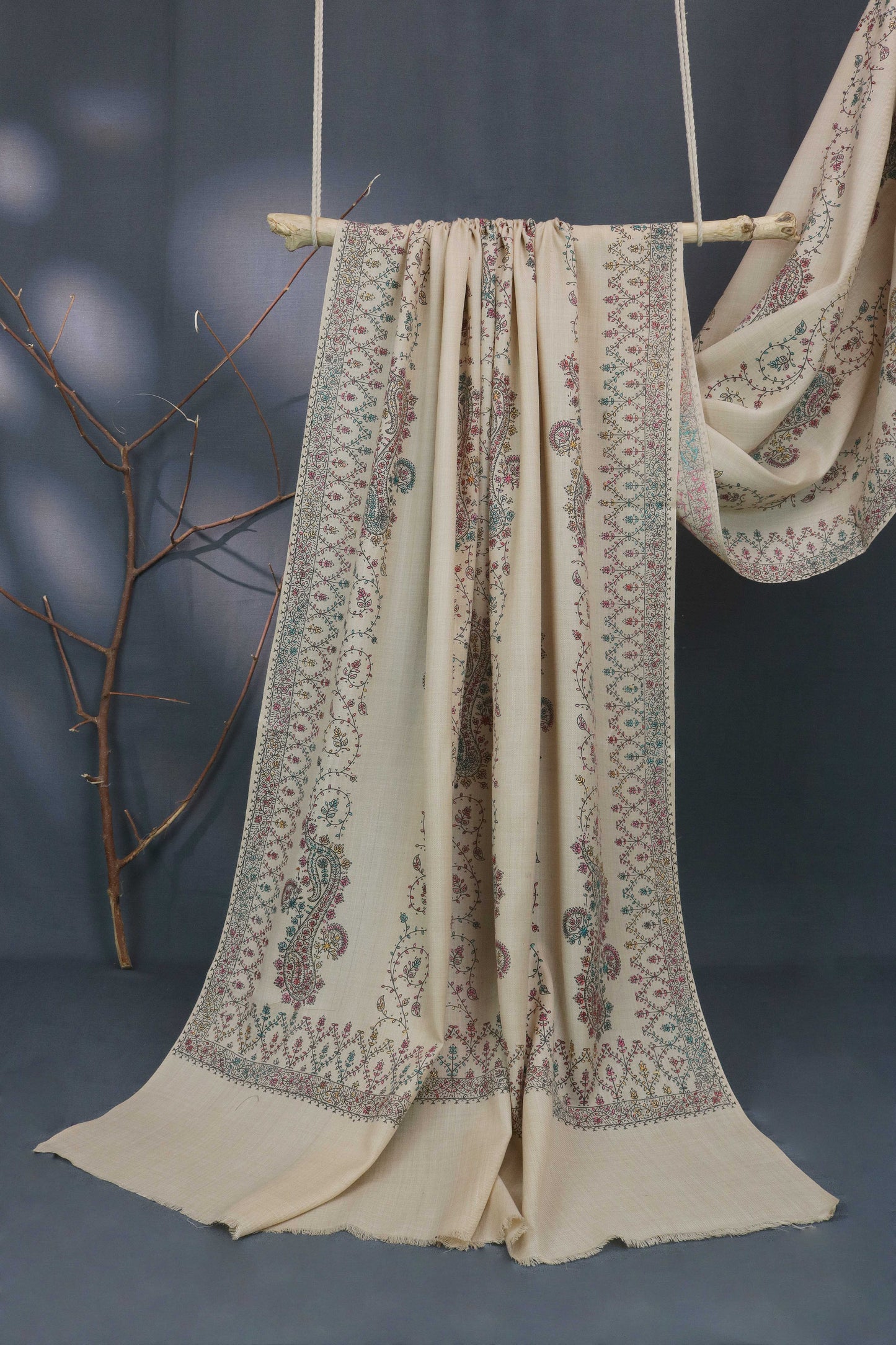 Sui Tanka Embroidered Pashmina Shawl SSH01