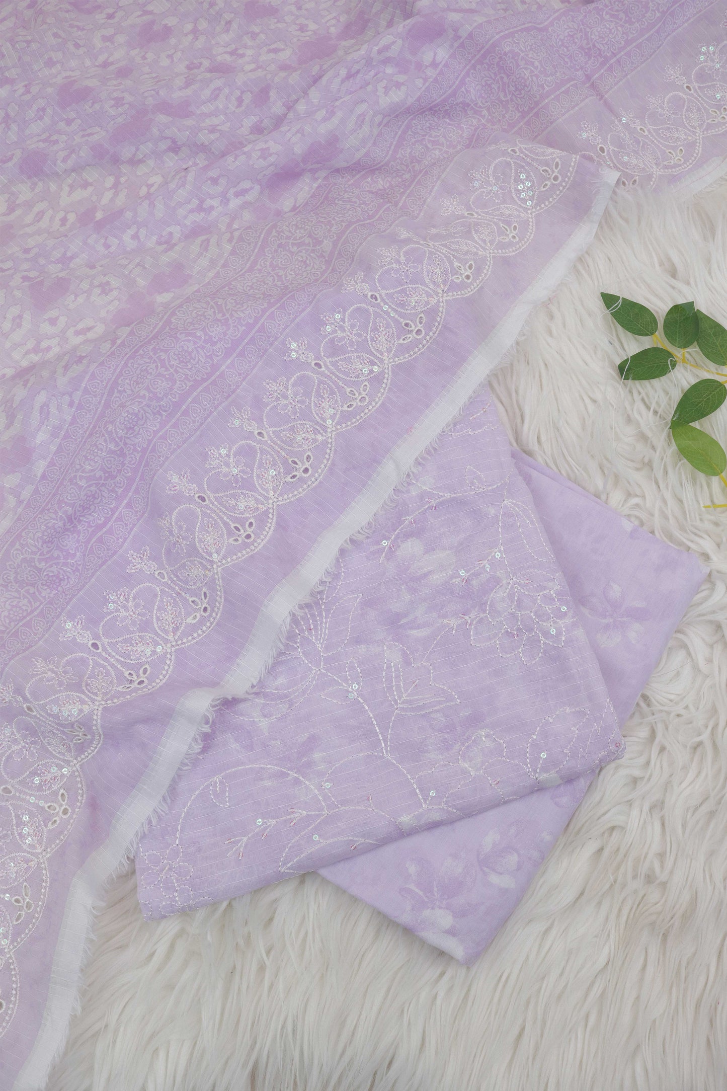 Luxury Lawn Embroidered Suit H25SLR07