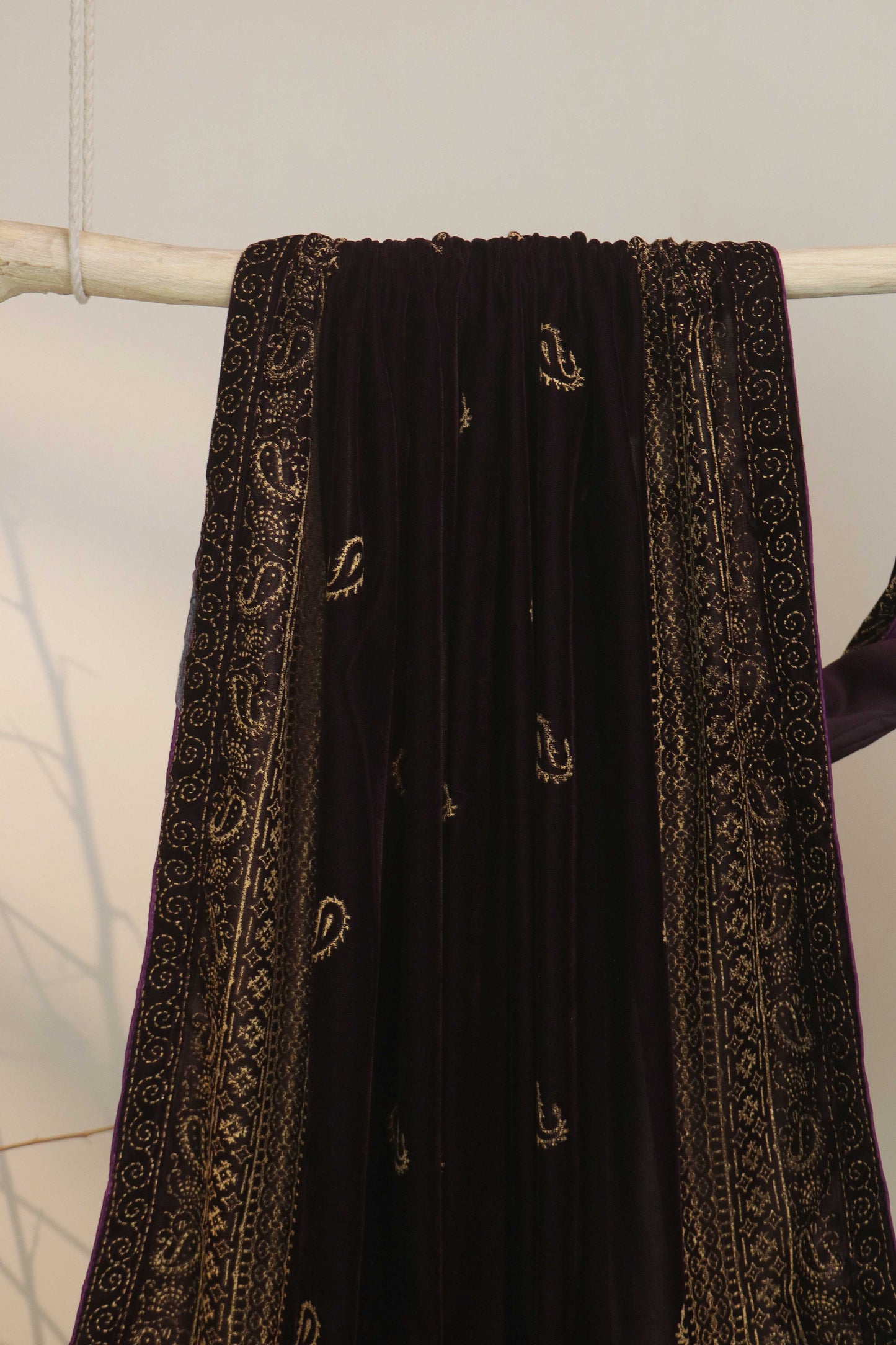 Velvet Screen-Printed Shawl 3576D