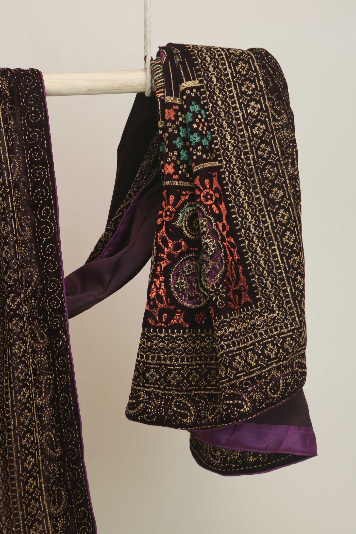 Velvet Screen-Printed Shawl 3576D