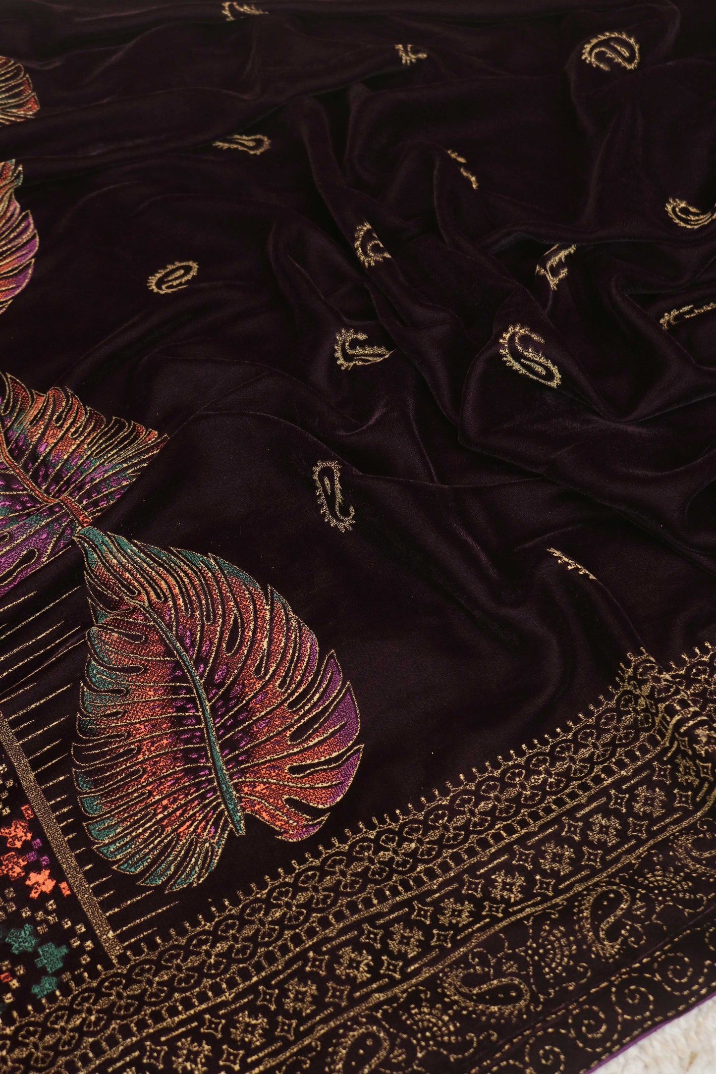 Velvet Screen-Printed Shawl 3576D