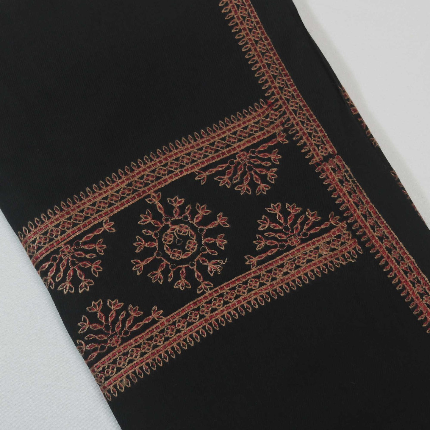 Embroidered Pashmina Black Shawl Sh266