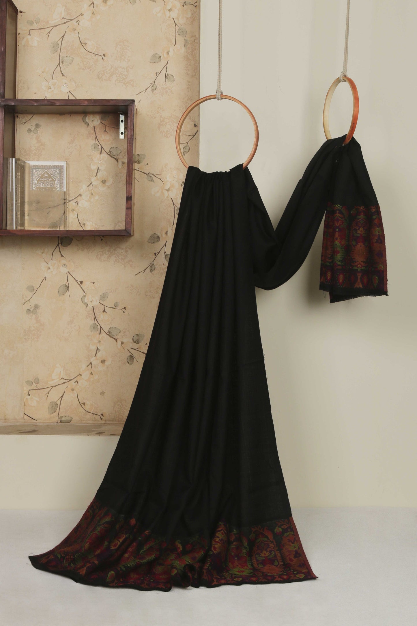 Kani Palo Pashmina Black Shawl 3186