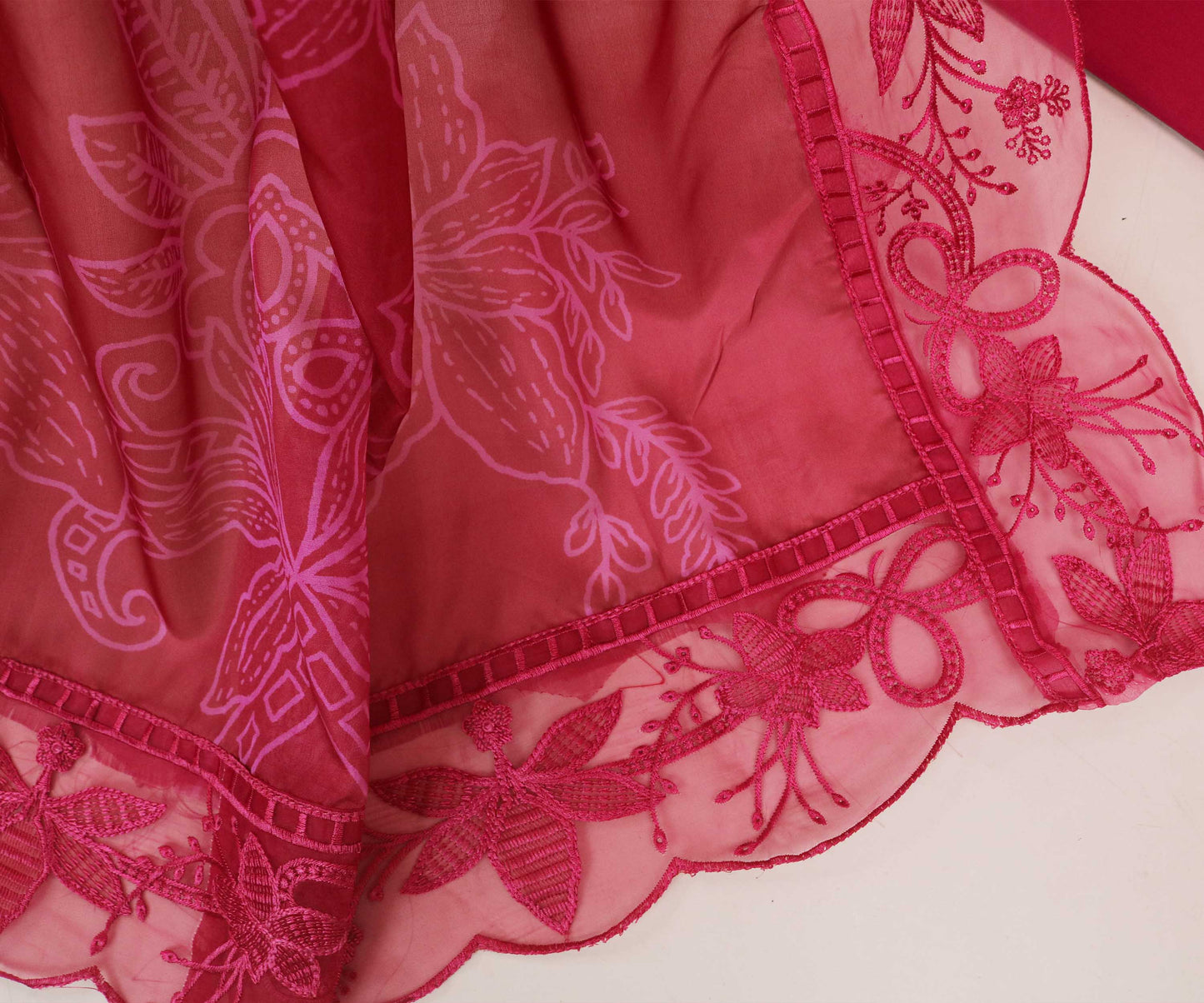 Luxury Lawn Embroidered suit H25SELHA72