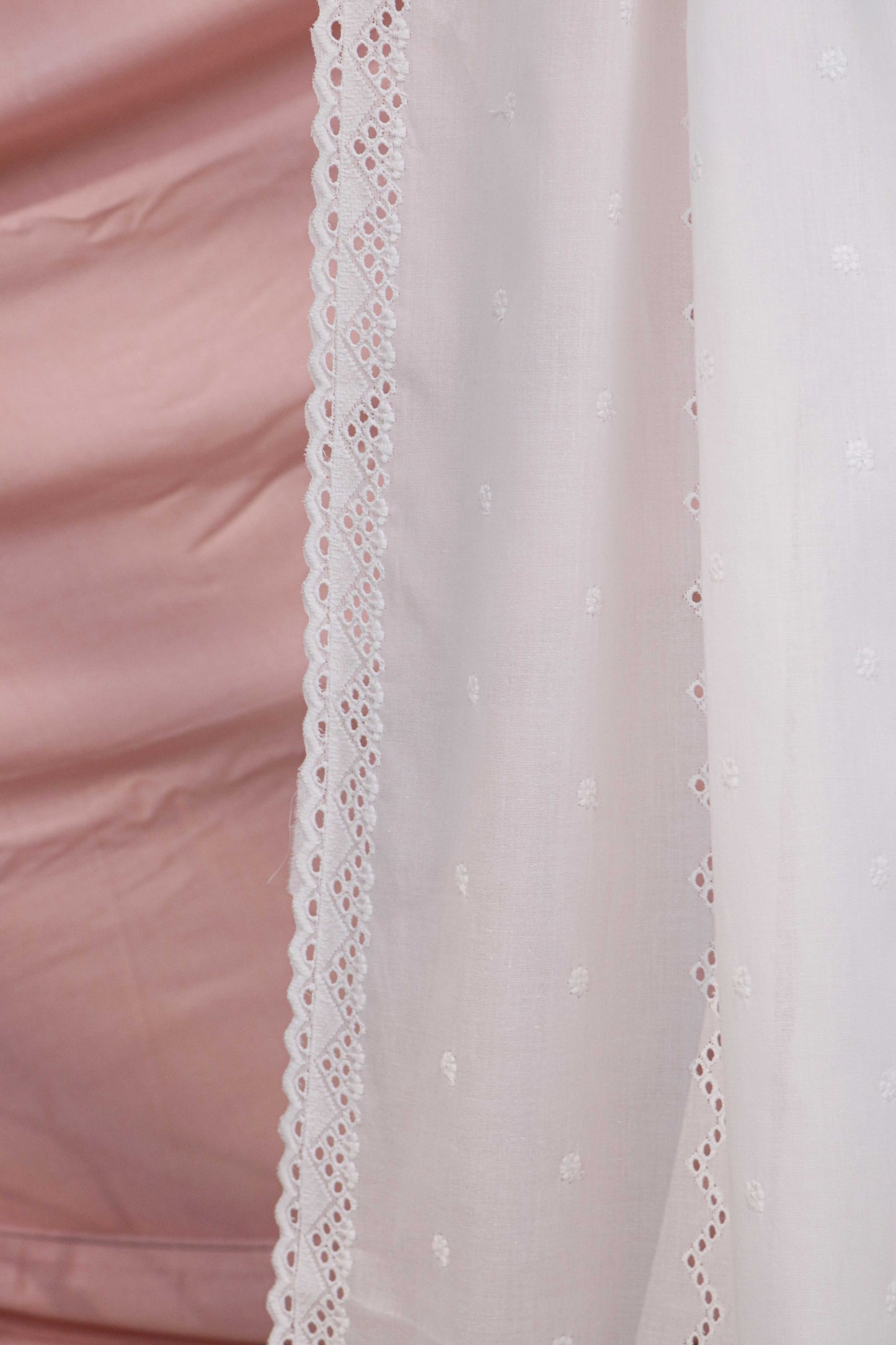 Embroidered Lawn Shawl LSH06