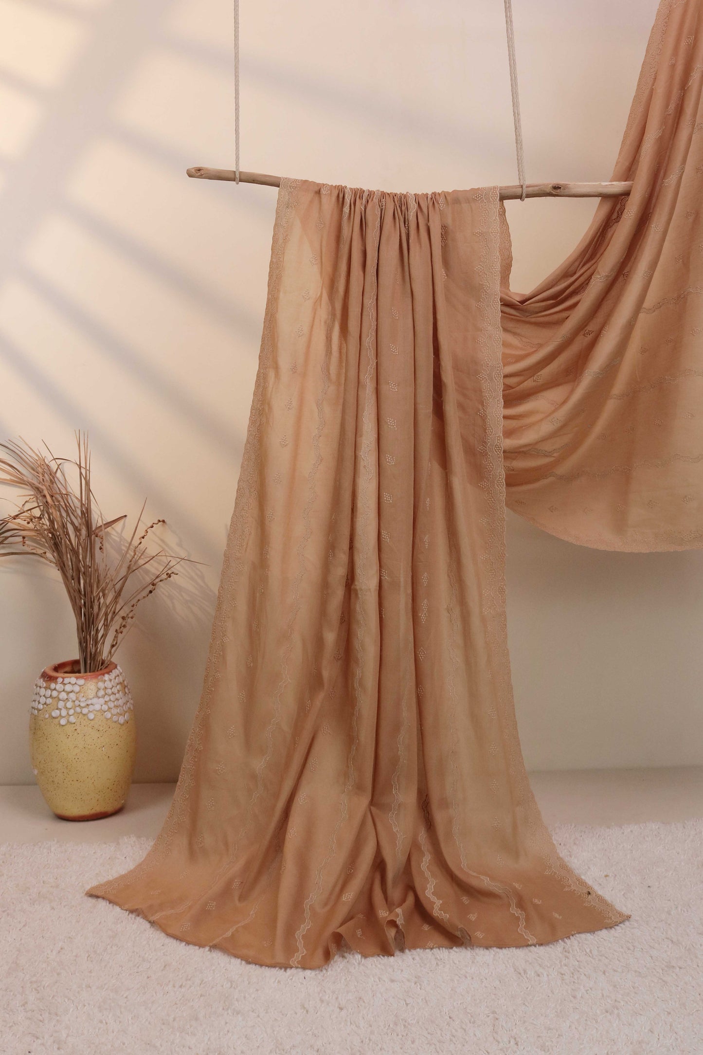 Embroidered Lawn Shawl LSH115
