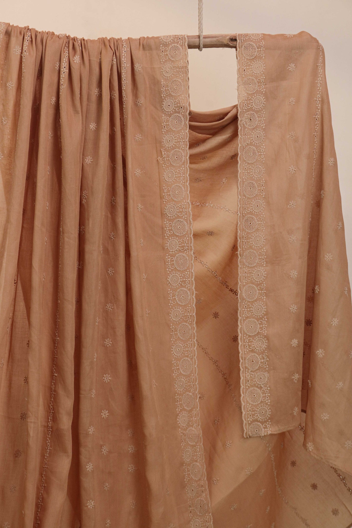 Embroidered Lawn Shawl LSH112