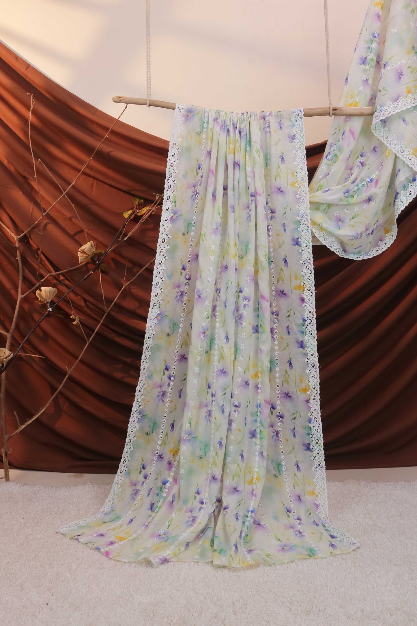Embroidered Lawn Shawl LSH118A