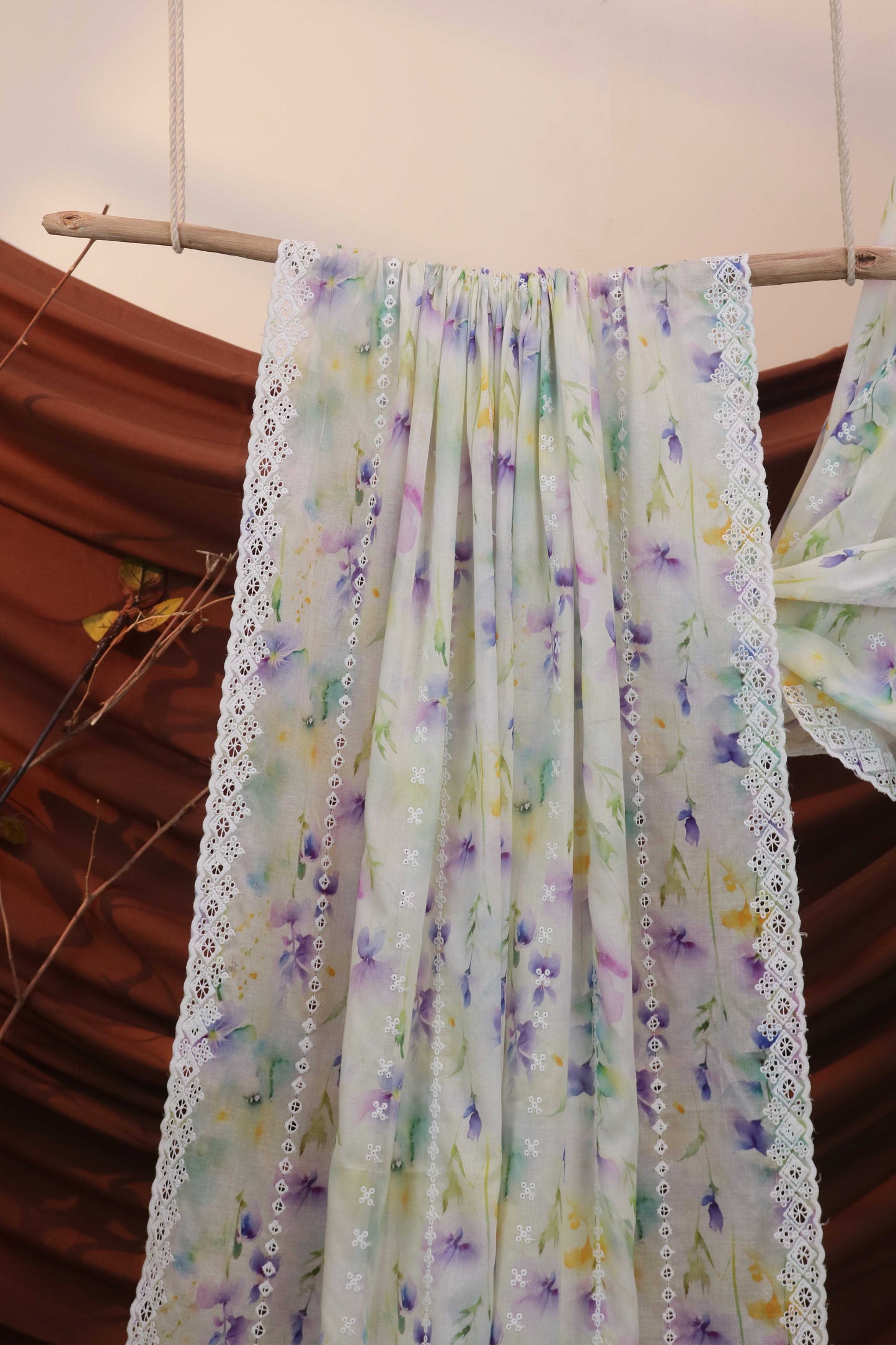 Embroidered Lawn Shawl LSH118A