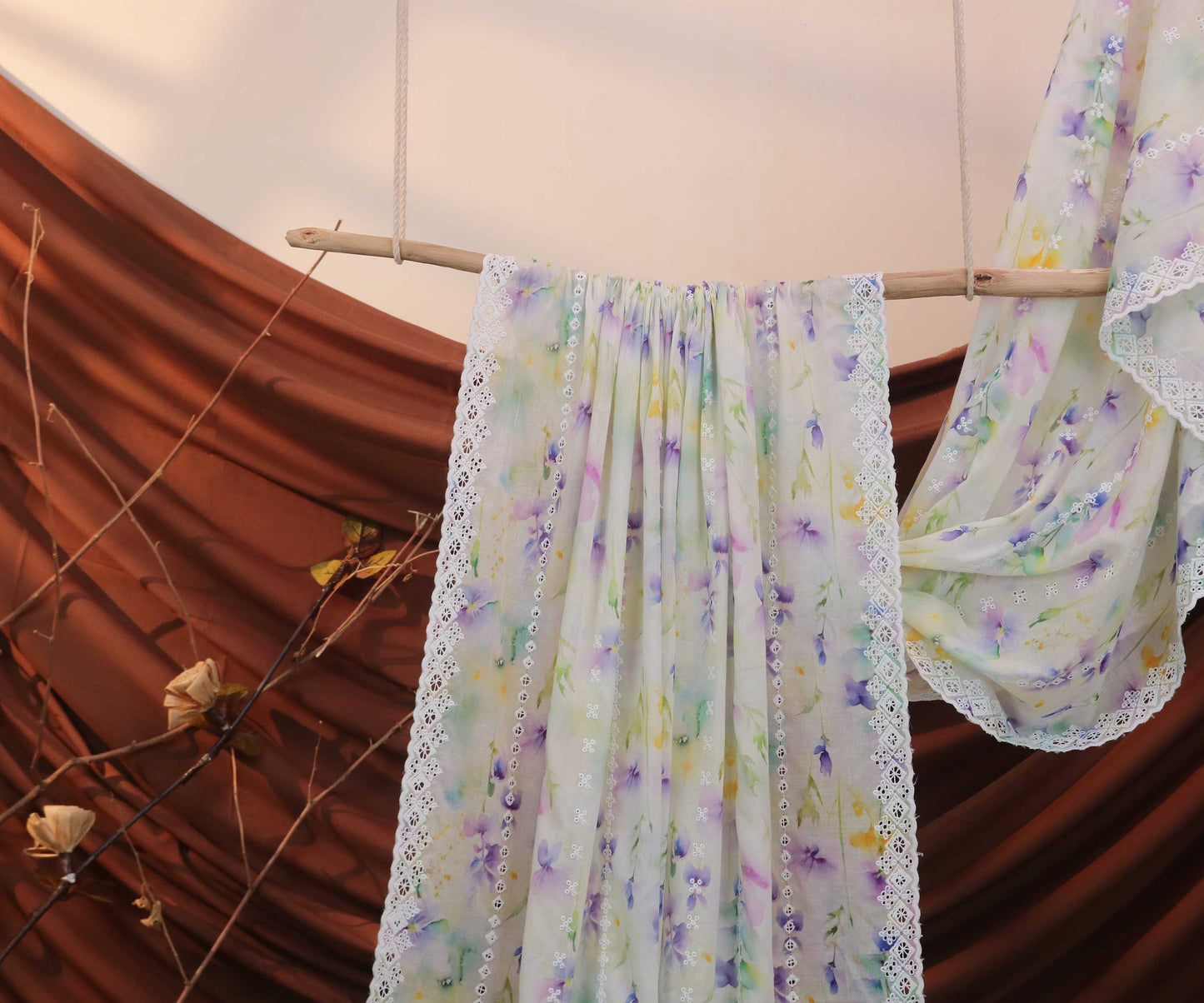 Embroidered Lawn Shawl LSH118A