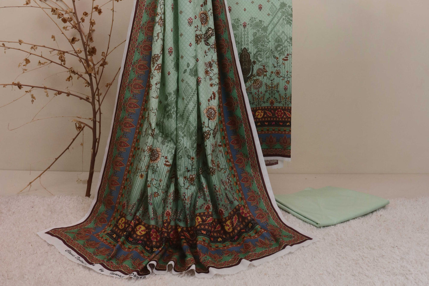Lawn Printed Suit H25SLST44