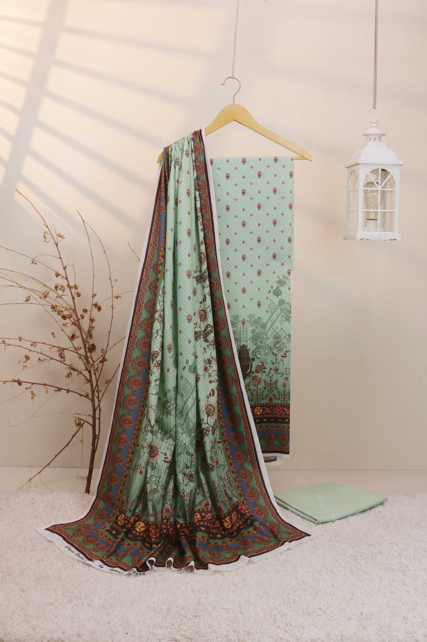 Lawn Printed Suit H25SLST44