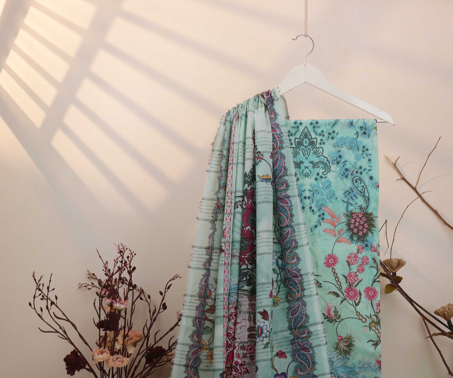 3Piece - Superior Printed Lawn Suit Carnation  D038