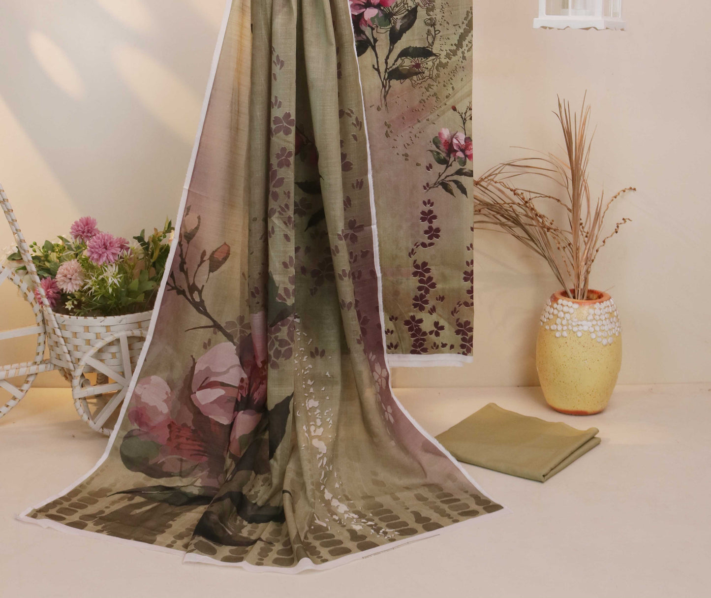 Luxury Lawn Printed Suit H25SLMJ1056