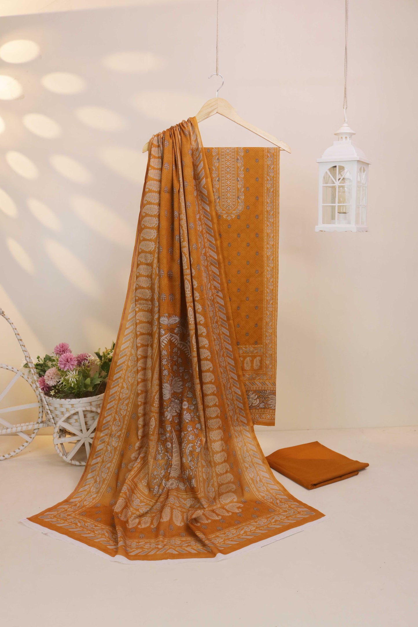 Luxury Lawn Printed Suit H25SLMJ240