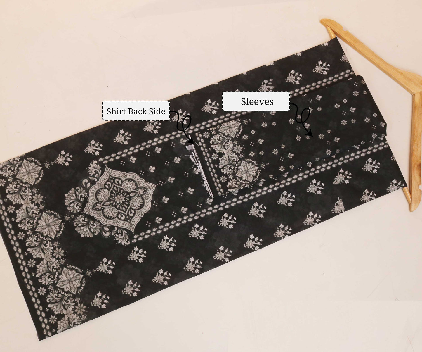 Luxury Lawn Printed Suit H25SLMJ1701