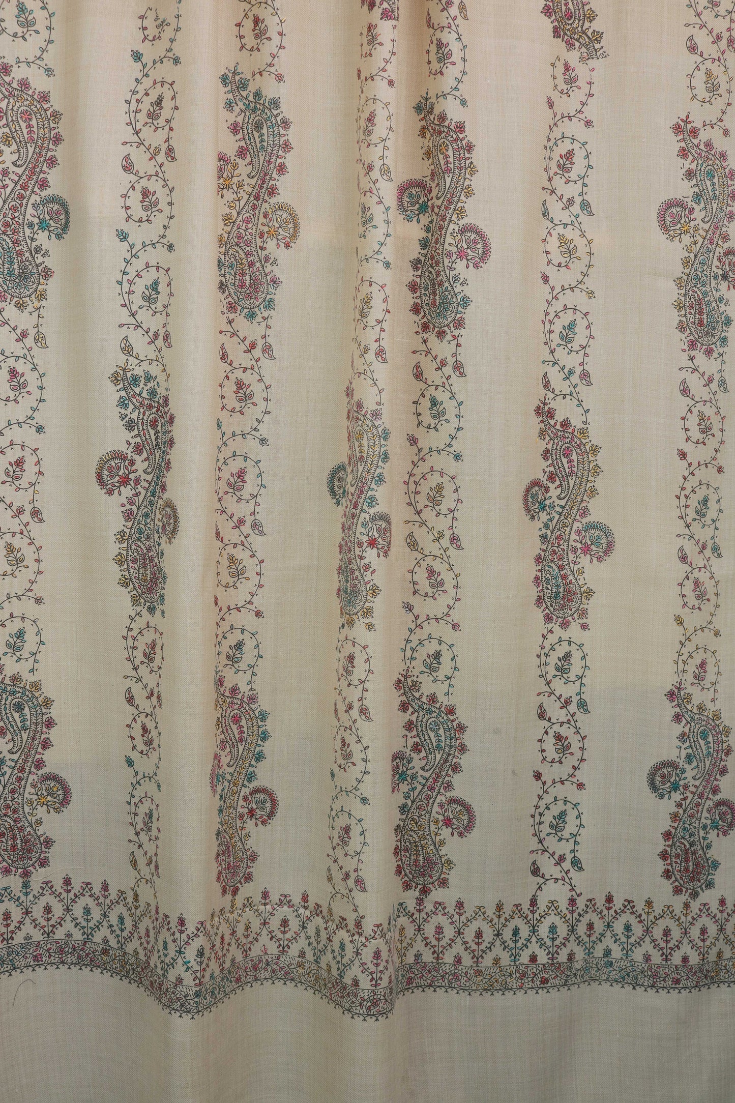 Sui Tanka Embroidered Pashmina Shawl SSH01
