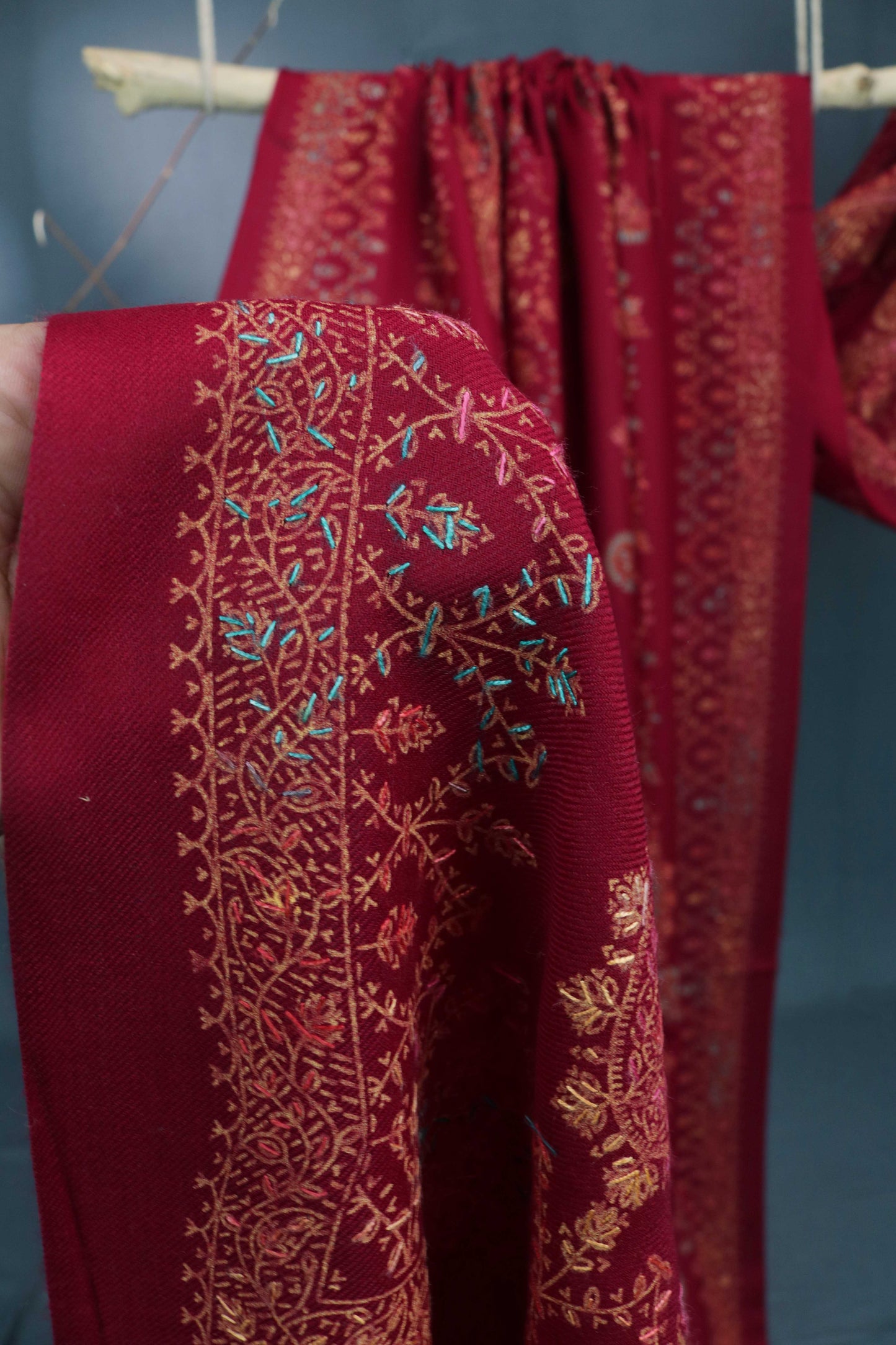 Sui Tanka Embroidered Pashmina Shawl SSH02