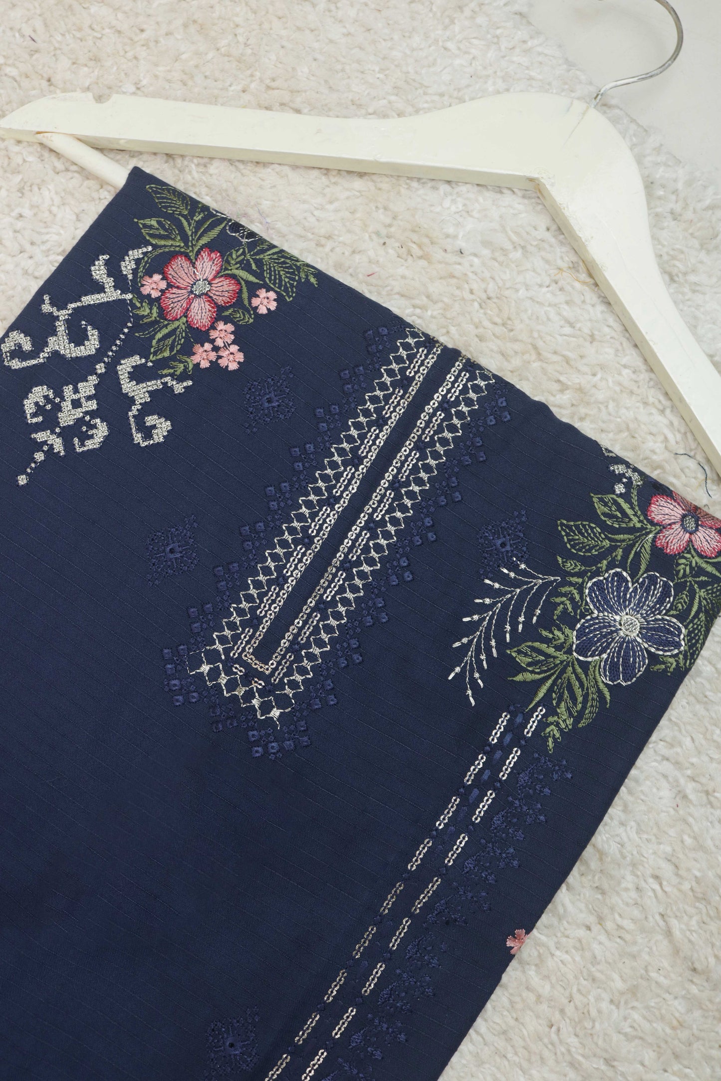 3Piece -Dhanak Embroidery Suit W3pe03