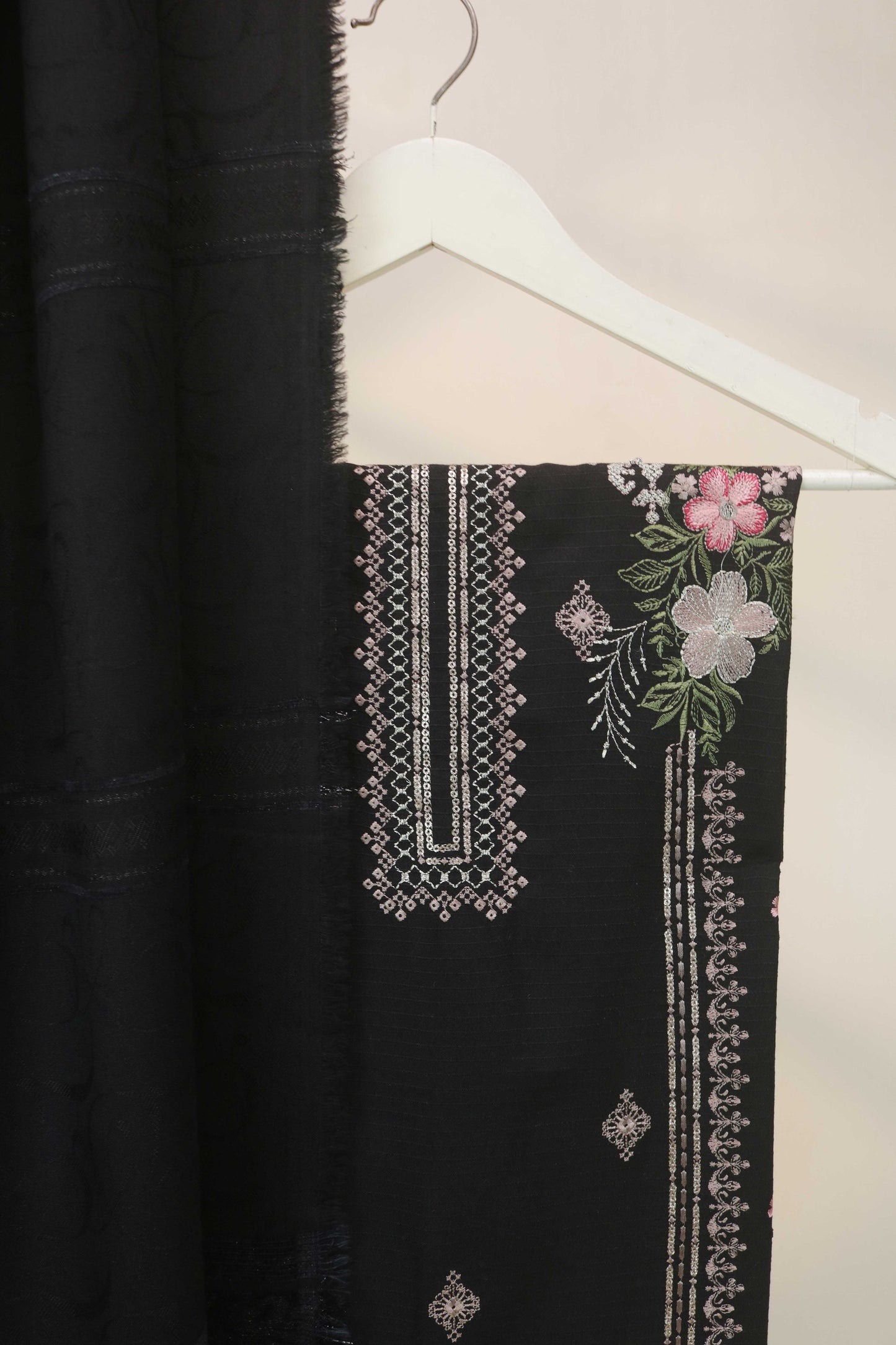 3Piece -Dhanak Embroidery Suit W3pe07