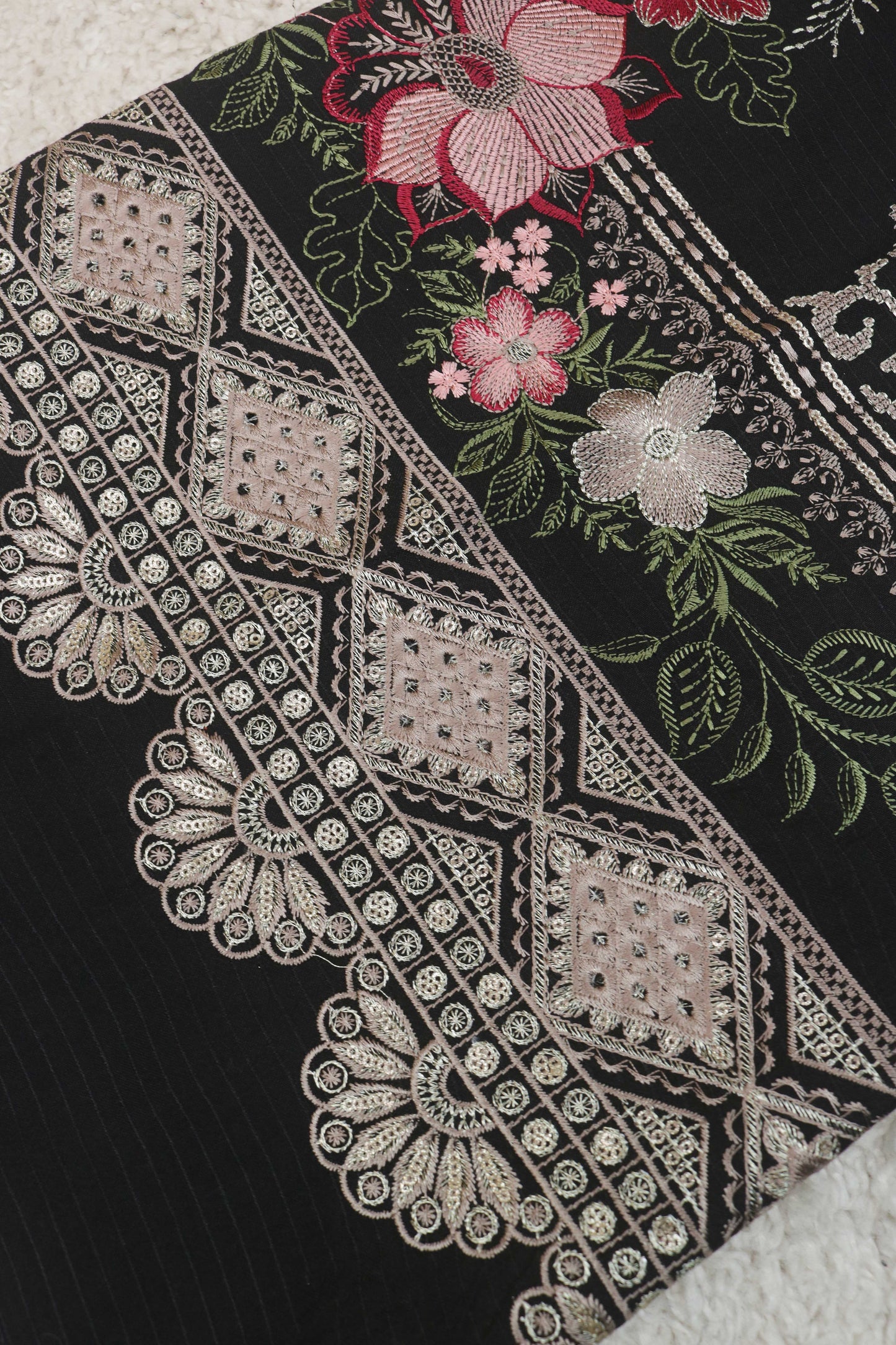 3Piece -Dhanak Embroidery Suit W3pe07