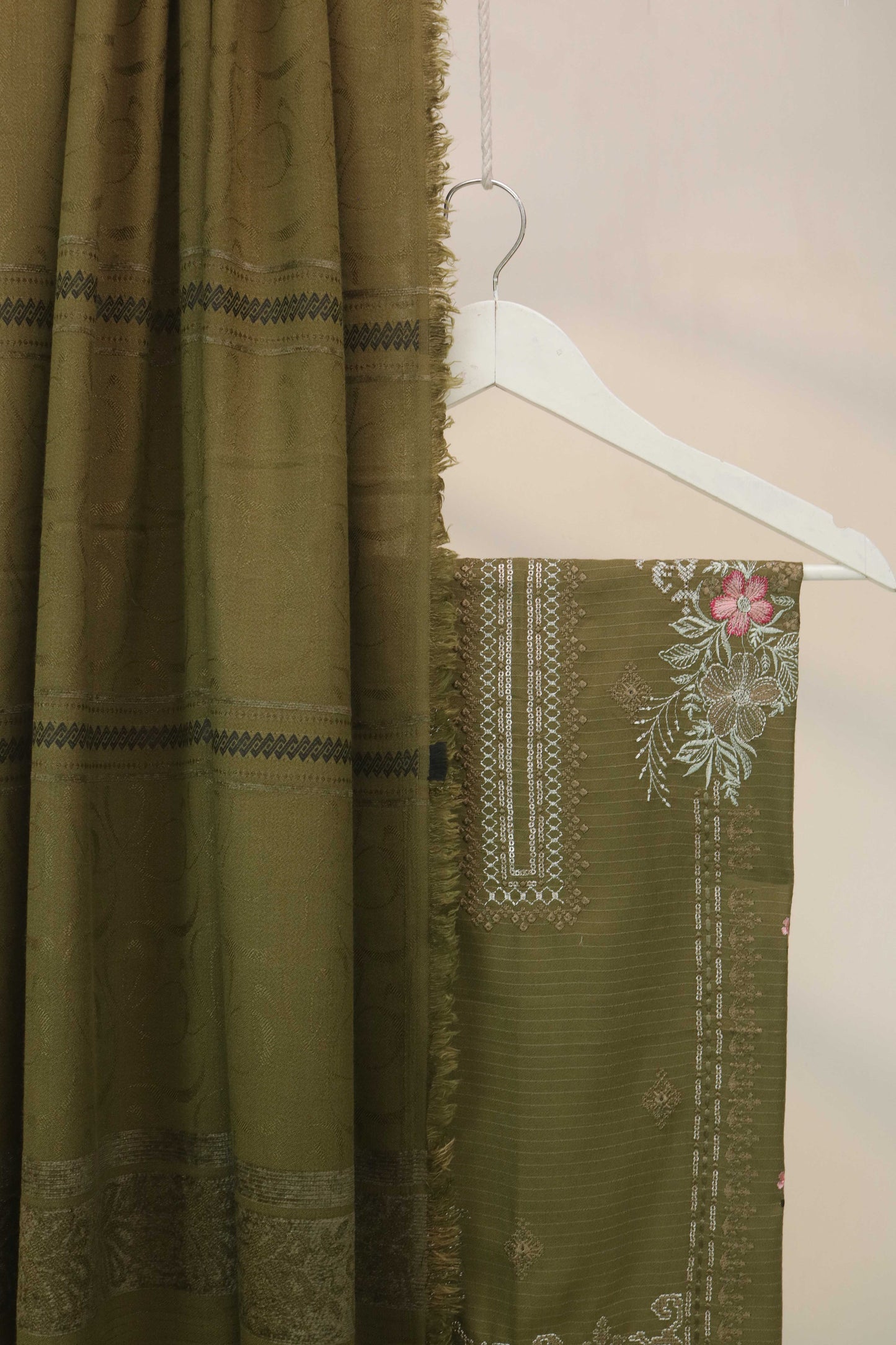 3Piece -Dhanak Embroidery Suit W3pe05
