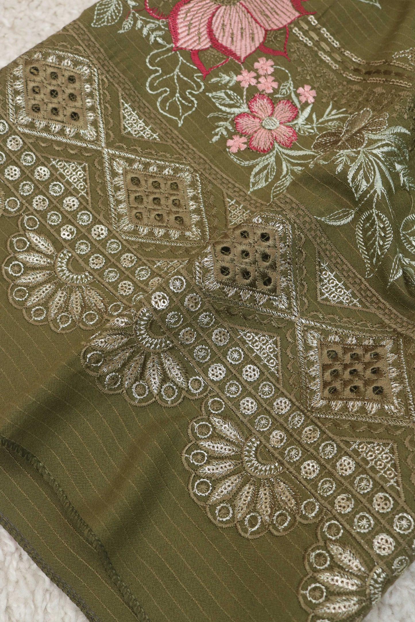3Piece -Dhanak Embroidery Suit W3pe05